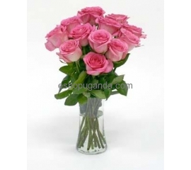 Awesome Roses in Vase
