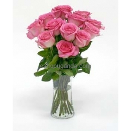 Awesome Roses in Vase