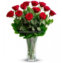 Red-Roses-Bouquet Vase