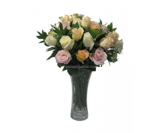 Pastel roses in vase