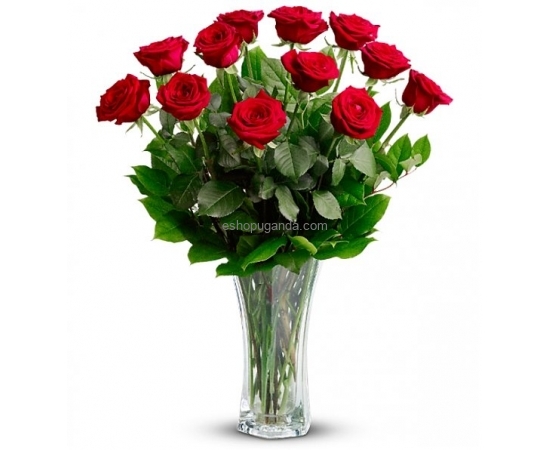 Red-Roses-Bouquet Vase